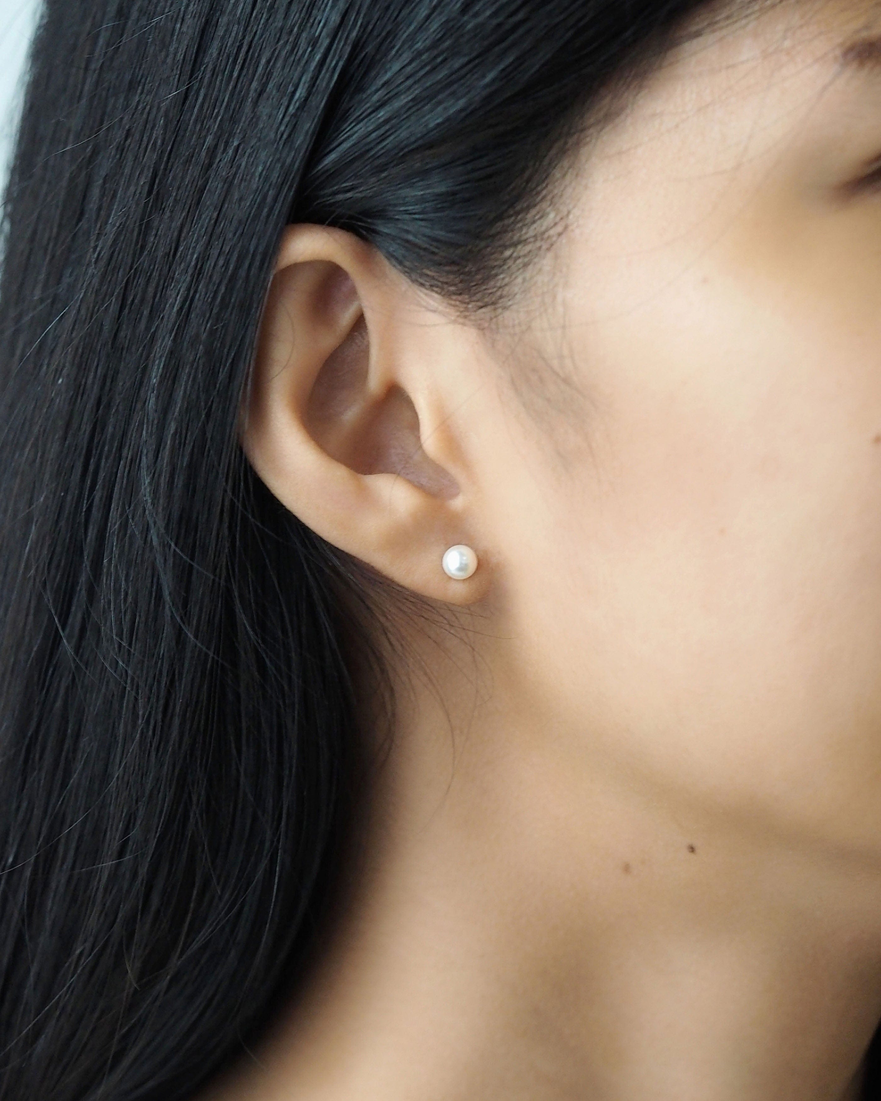 TAI JEWELRY Earrings Classic 5mm Pearl Stud